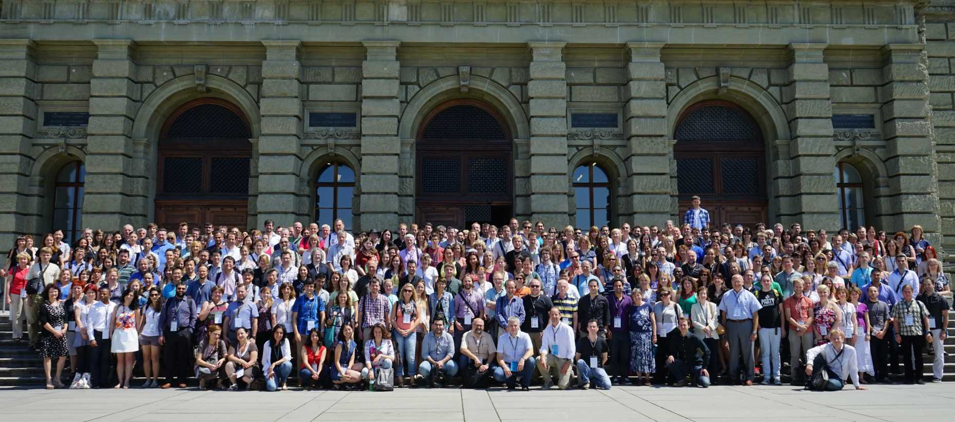 Enlarged view: Group photo participants of VoM III meeting